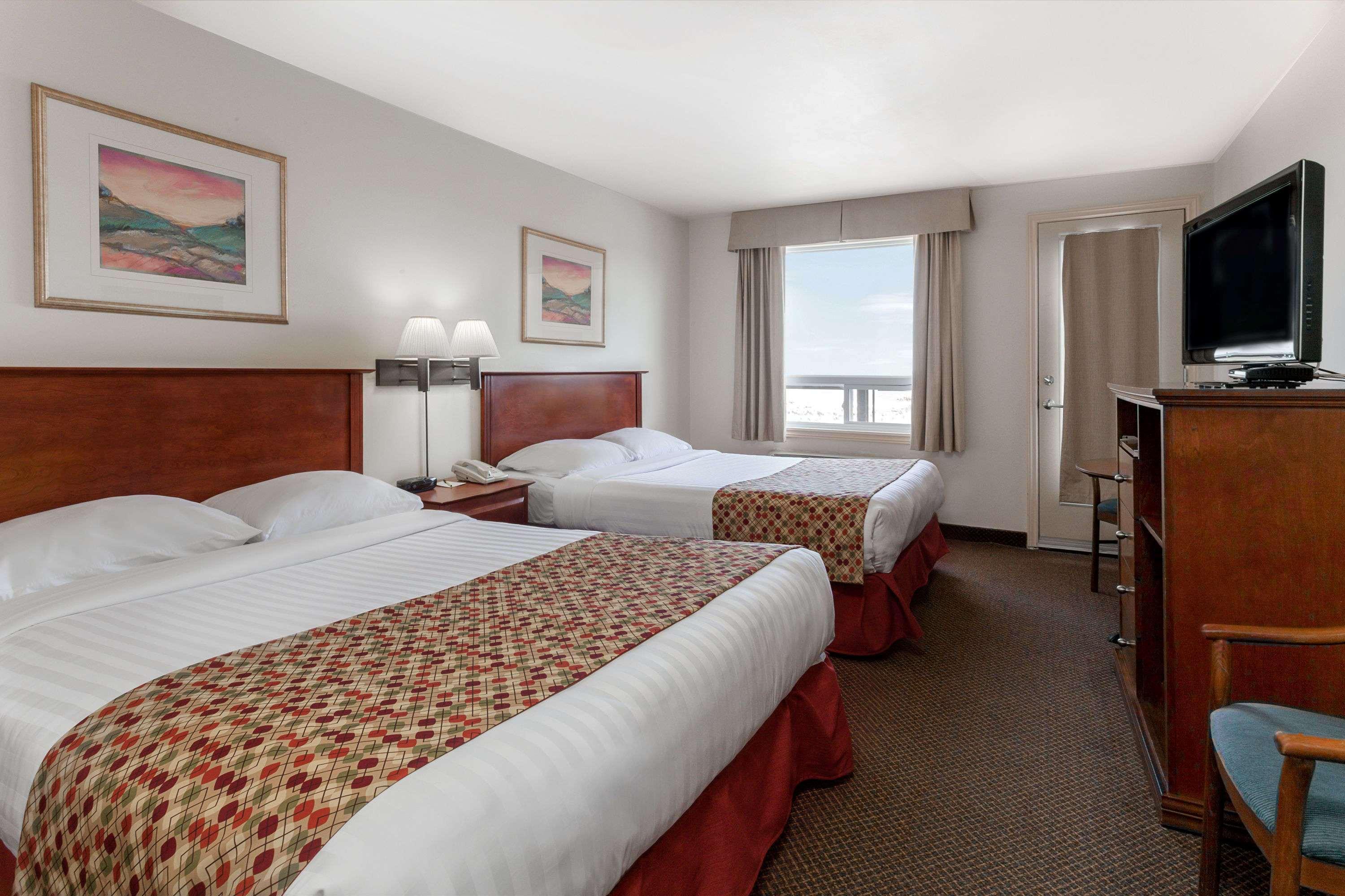 Hotel Super 8 By Wyndham Caraquet Esterno foto