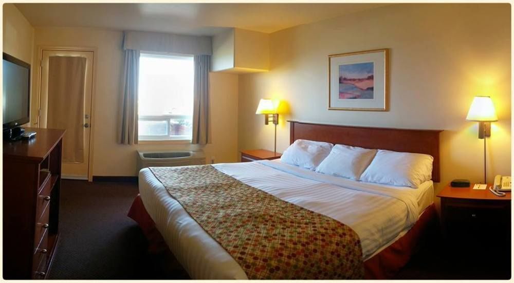 Hotel Super 8 By Wyndham Caraquet Esterno foto